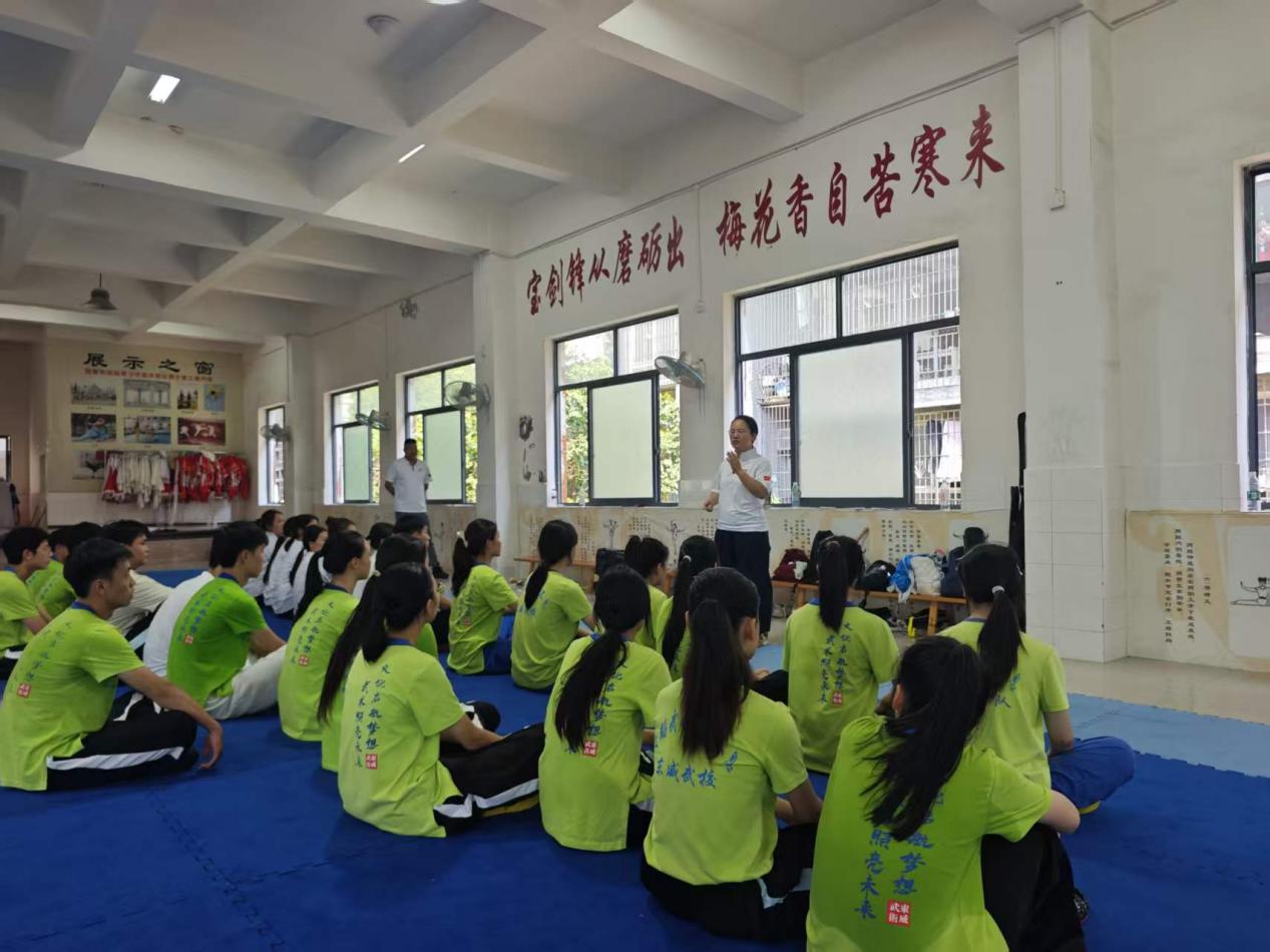 为hbs红宝石平台应用型人才培养注入